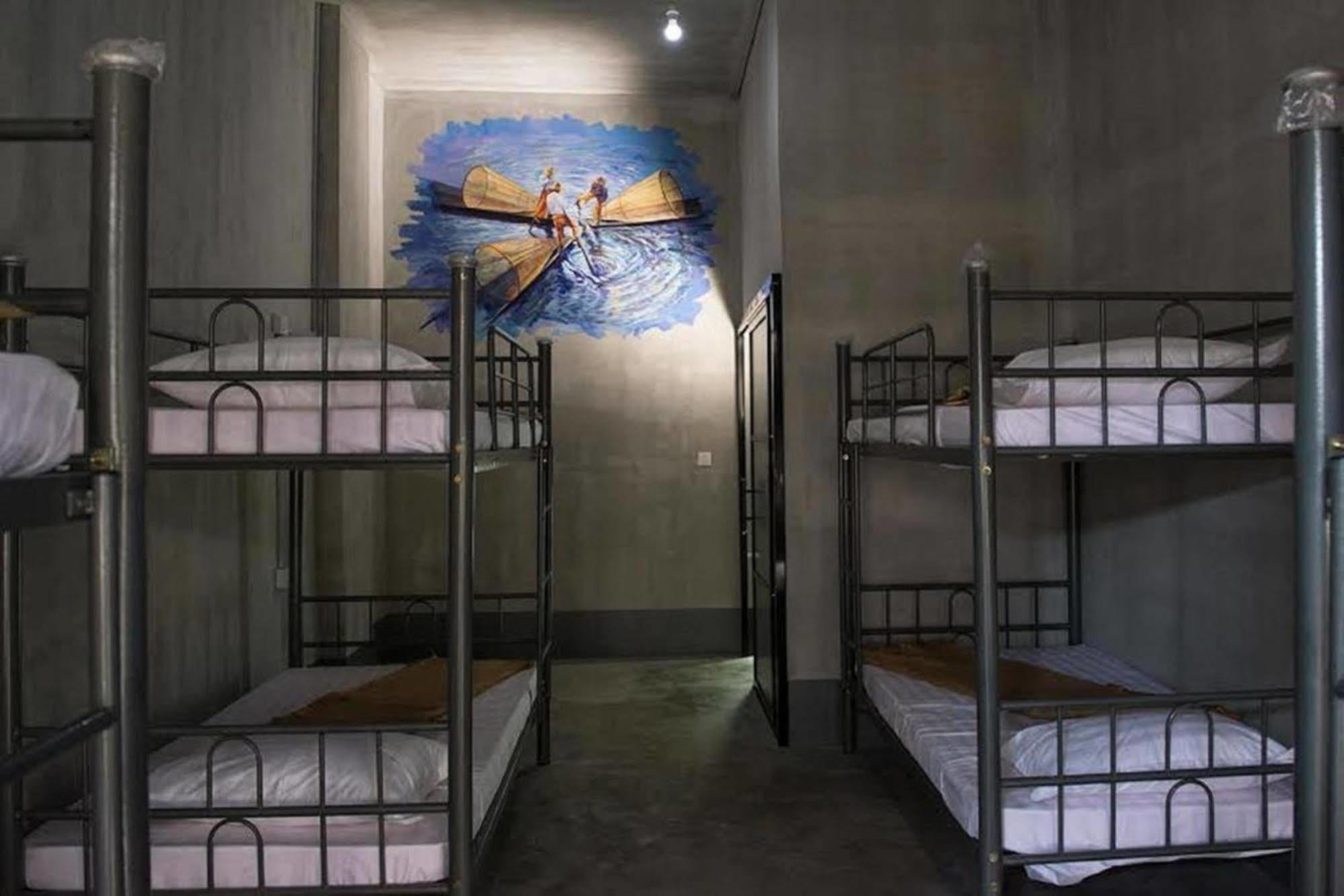 Shwe Yo Vintage Hostel Gyogon Exterior photo