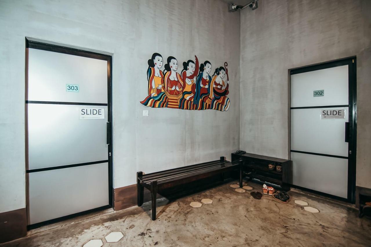 Shwe Yo Vintage Hostel Gyogon Exterior photo